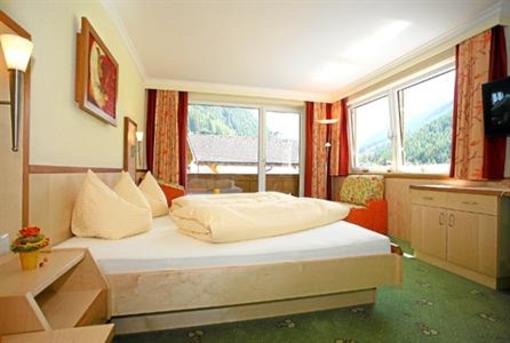 фото отеля Hotel Alpenhof Sankt Leonhard im Pitztal