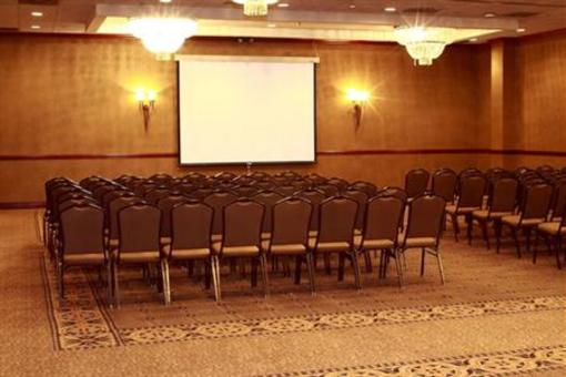 фото отеля Holiday Inn Saddle Brook