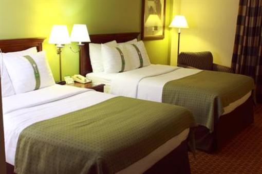 фото отеля Holiday Inn Saddle Brook