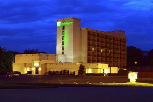 фото отеля Holiday Inn Saddle Brook