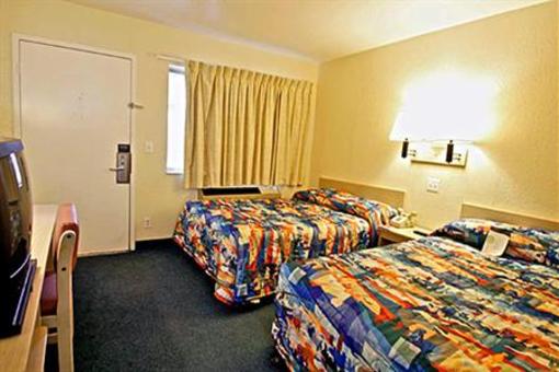 фото отеля Motel 6 Tampa Downtown