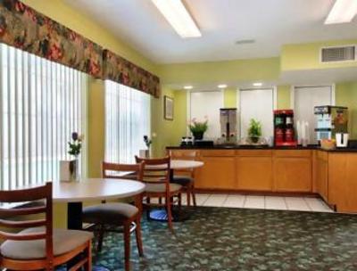 фото отеля Days Inn San Antonio AT&T Center