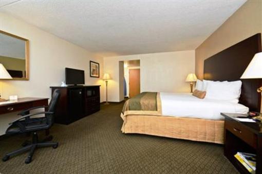 фото отеля Best Western Ashbury Inn La Grange (Kentucky)