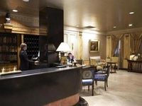 Lowell Hotel