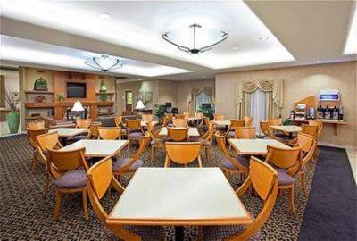 фото отеля Holiday Inn Express Saginaw