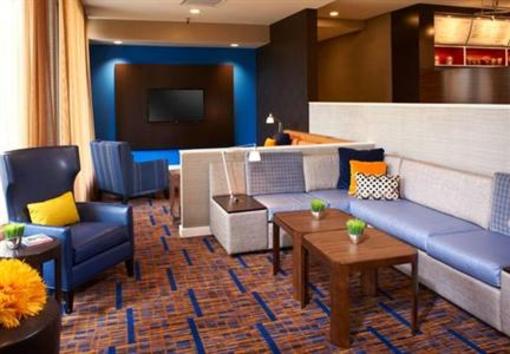 фото отеля Courtyard by Marriott Chicago Deerfield