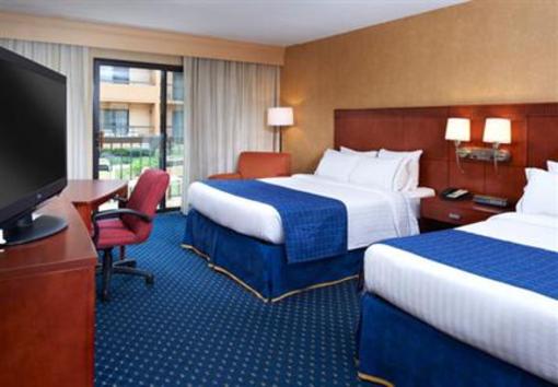 фото отеля Courtyard by Marriott Chicago Deerfield