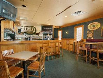 фото отеля Ramada Inn Coquitlam