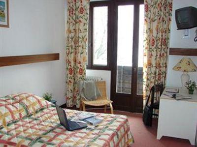 фото отеля Brit Hotel Les Mouflons