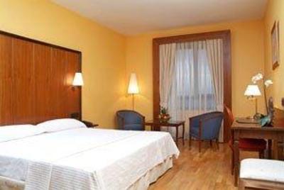 фото отеля Hotel Doña Brigida Salamanca Forum Resort Villamayor