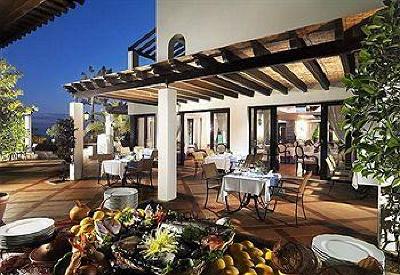 фото отеля Pine Cliffs Village Hotel Albufeira