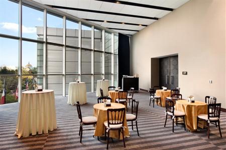 фото отеля Hilton Reforma Hotel Mexico City
