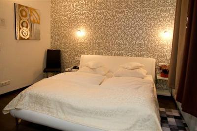 фото отеля Hotel Luisenhof Wiesbaden