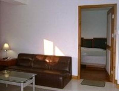 фото отеля Paradorn Inn