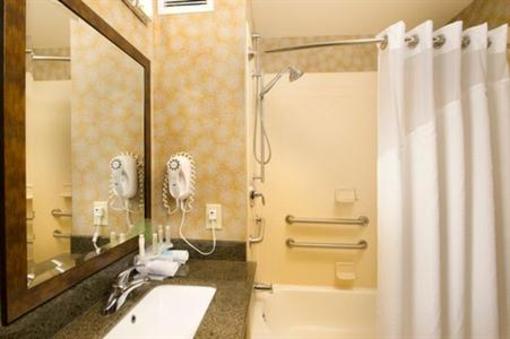фото отеля Holiday Inn Express & Suites Caryville