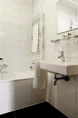 фото отеля Best Western Delphi Hotel