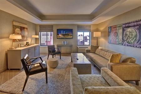 фото отеля Doubletree by Hilton Philadelphia Center City