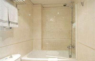 фото отеля Hotel Cervantes Paris