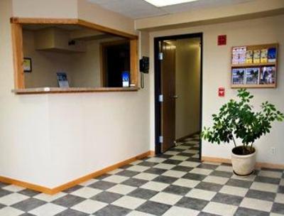 фото отеля Super 8 Melrose