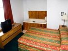 фото отеля Super 8 Melrose