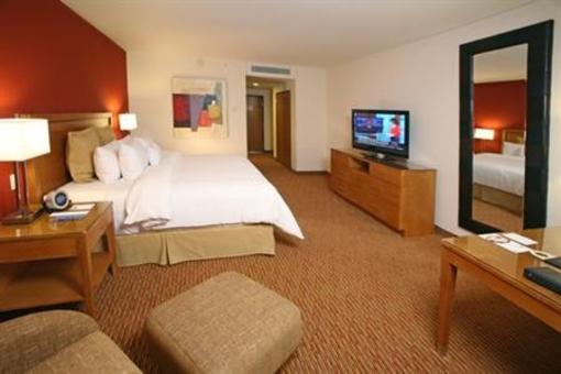 фото отеля Crowne Plaza Hotel Monterrey Aeropuerto