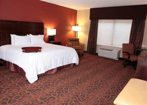 фото отеля Hampton Inn Milan