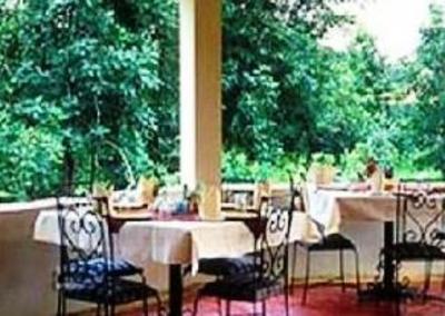 фото отеля Gopika Regency