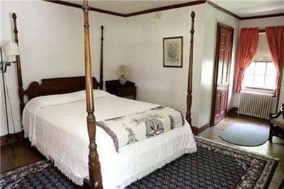 фото отеля The Inn At Millrace Pond
