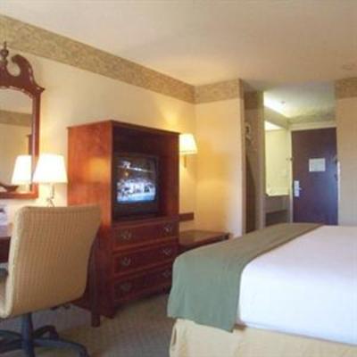 фото отеля Magnuson Hotel Whiteville