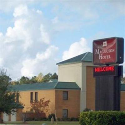 фото отеля Magnuson Hotel Whiteville