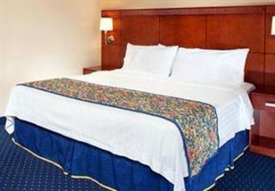 фото отеля Courtyard Hotel Cleveland Westlake
