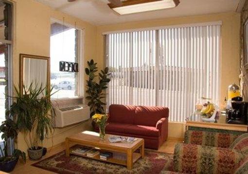 фото отеля Rodeway Inn & Suites Hermiston