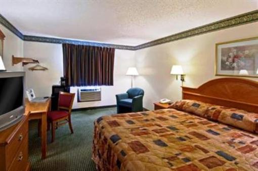 фото отеля Econo Lodge Akron