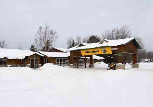 фото отеля Econo Lodge Inn & Suites Wetmore