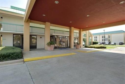 фото отеля BEST WESTERN Flagship Inn