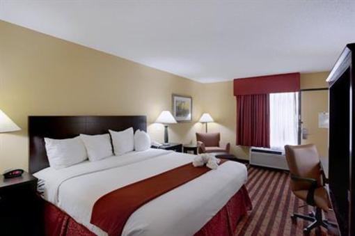 фото отеля BEST WESTERN Flagship Inn