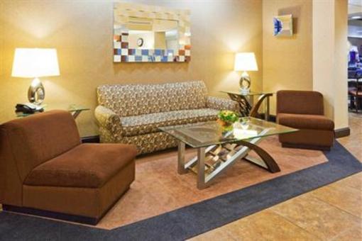 фото отеля Holiday Inn Hotel Express & Suites Sioux Falls - Brandon