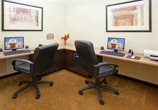 фото отеля Holiday Inn Hotel Express & Suites Sioux Falls - Brandon