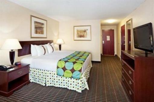 фото отеля Holiday Inn Norton