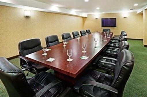 фото отеля Holiday Inn Norton