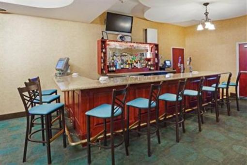 фото отеля Holiday Inn Norton