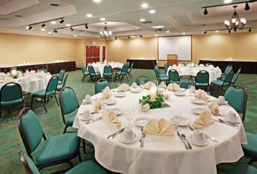 фото отеля Holiday Inn Norton