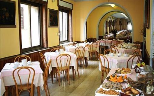 фото отеля Hotel Vittoria Orlandini