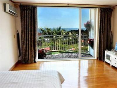 фото отеля Jeju JungMun Village Hotel Seogwipo