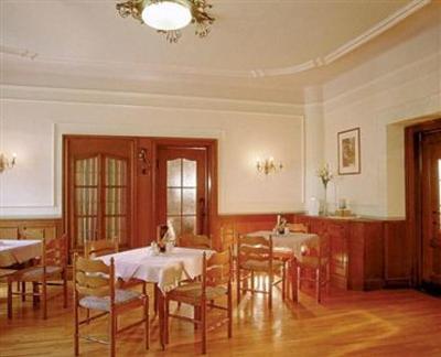 фото отеля Hotel Schwarzer Adler