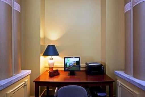 фото отеля Holiday Inn Salem