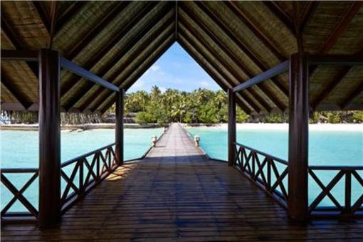 фото отеля Palm Beach Resort and Spa Maldives