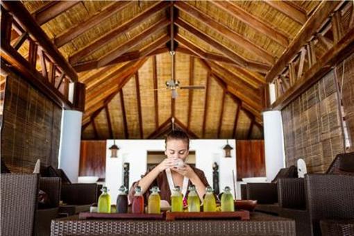 фото отеля Palm Beach Resort and Spa Maldives