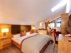 фото отеля Hotel Goldener Adler Wattens