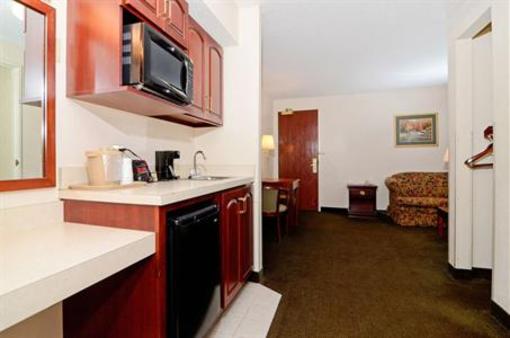 фото отеля BEST WESTERN Airport Suites
